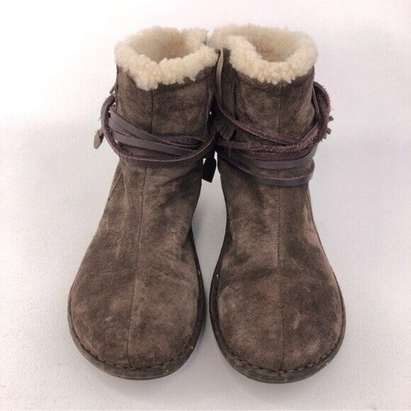 UGG Gaviota Brown Leather Winter Boots 6 - Picture 4 of 11